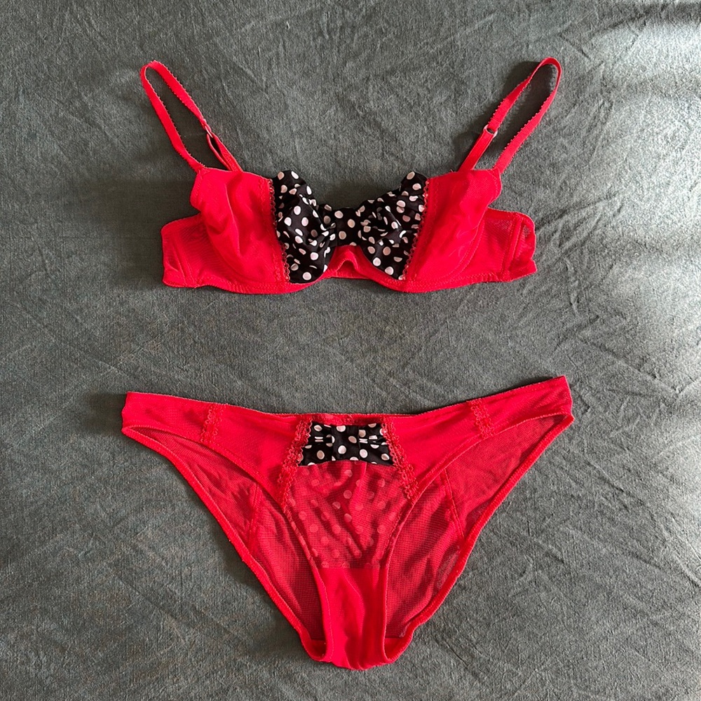 Chantal Thomass vintage set